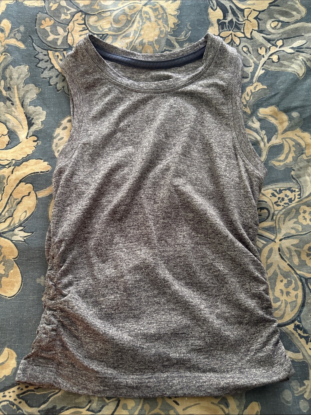 Lululemon Grey Sleeveless Ruched Tank Top size 2